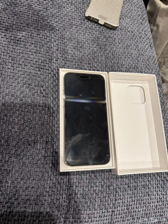 آيفون 14 بروماكس بحالة جيدة جدا بدون أي خدوش. 0