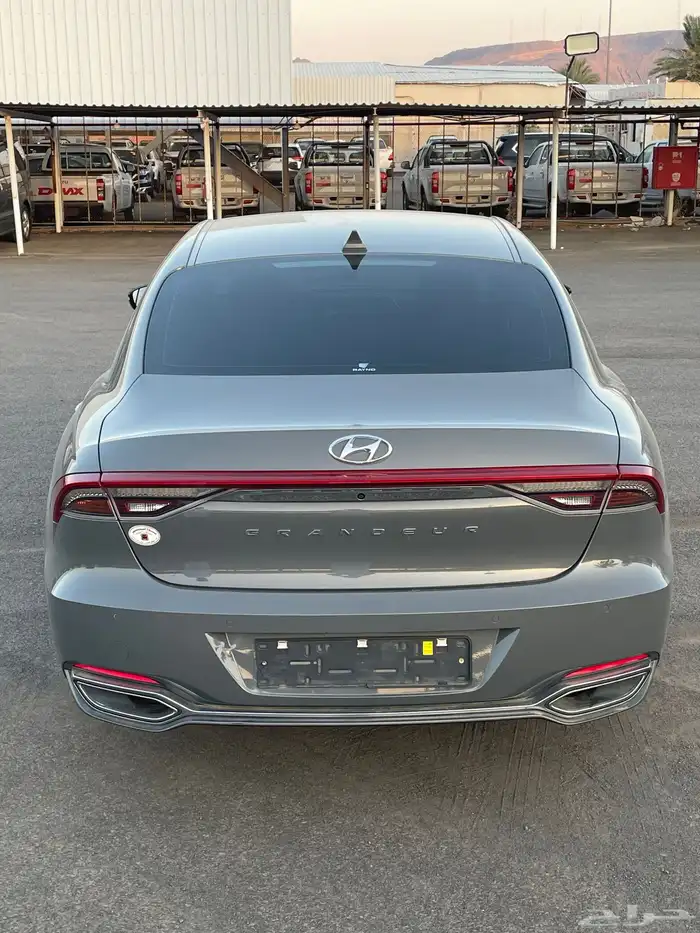 هوانداي ازيرا 2022 بنزين بطاقه جمركيه وارد كوريا 4