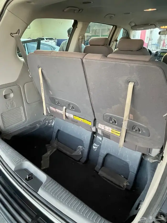 كيا كرنفال موديل 2013 ماشي 359000KM 5