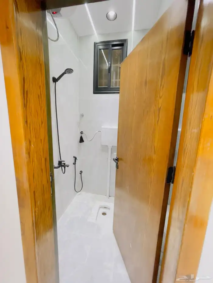 للبيع شقق تمليك ارضي بحوش مدخل سيارة حي الموسى 6