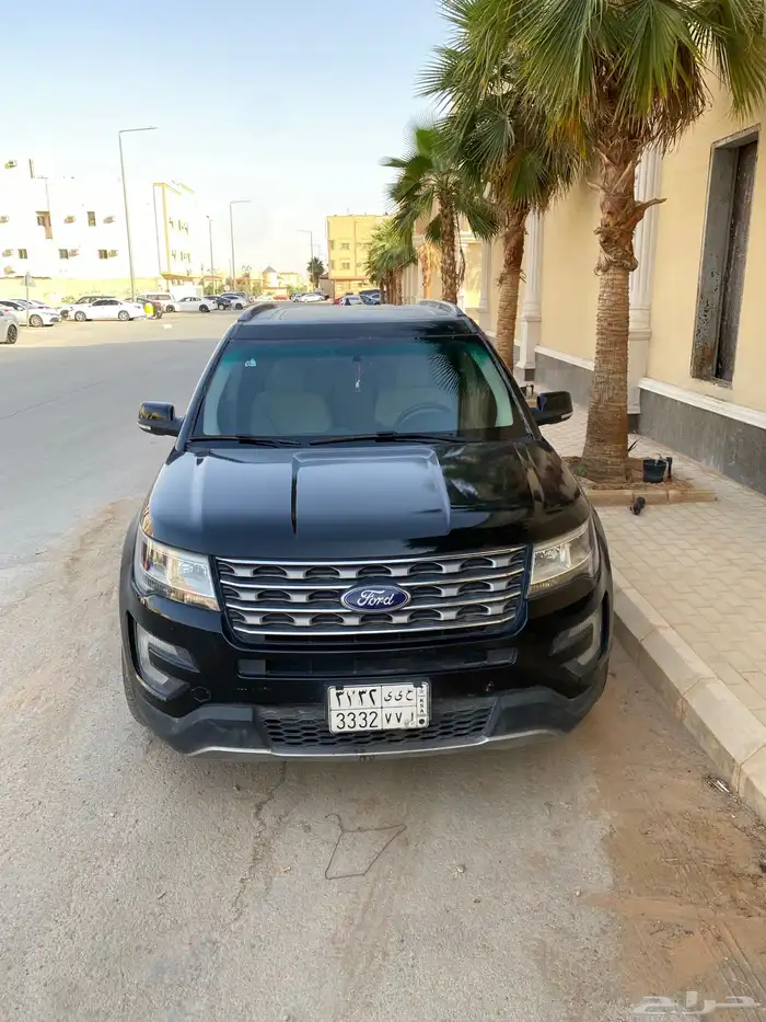 للبيع فورد اكسبلورر 2017 اسود XLT مالك اول دبل 2
