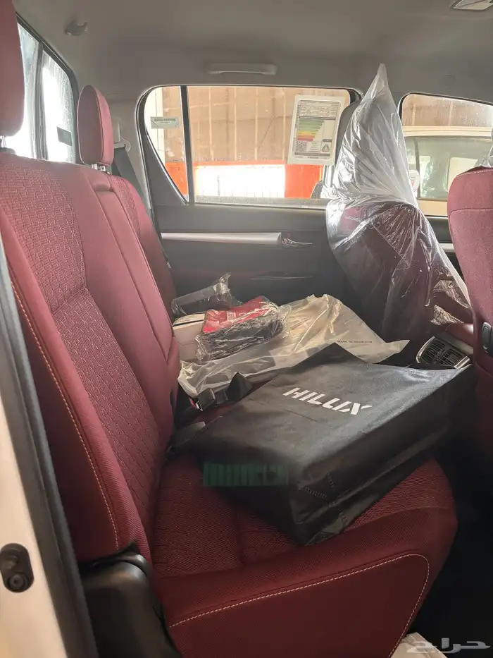 هايلكس 2025 بنزين فل كامل 6