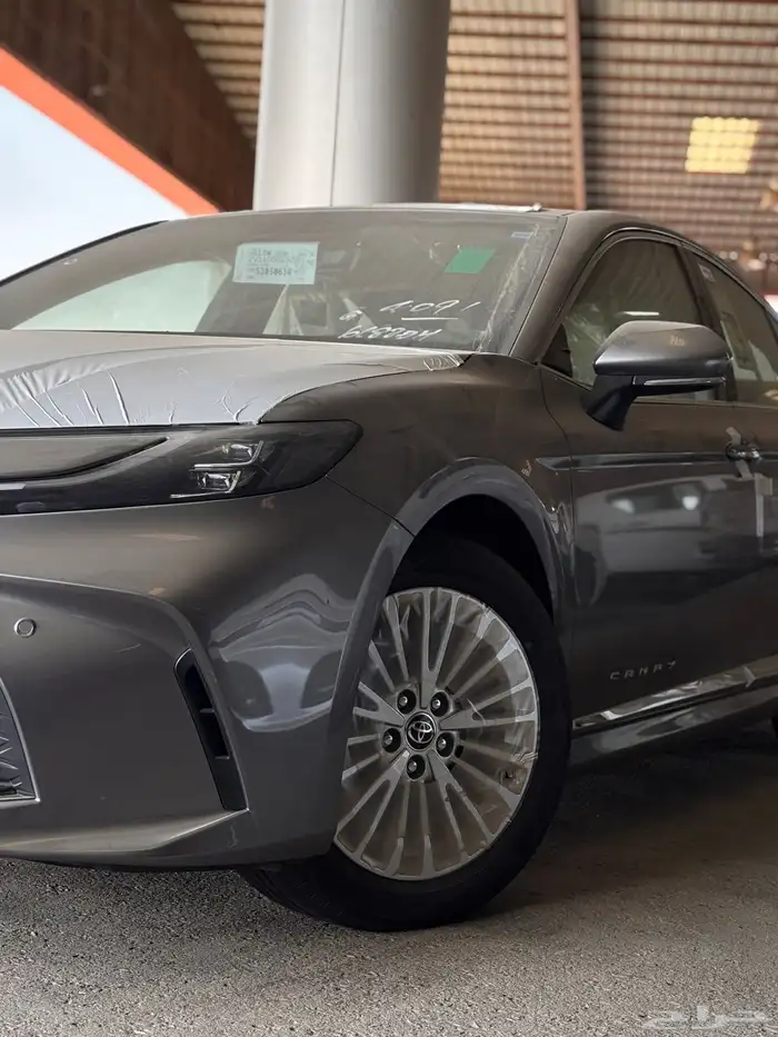 كامري LE 2025تيتانيوم 12