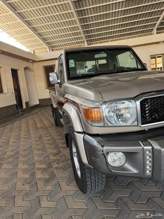 تويوتا شاص بريمي رفرف موديل 2016 8