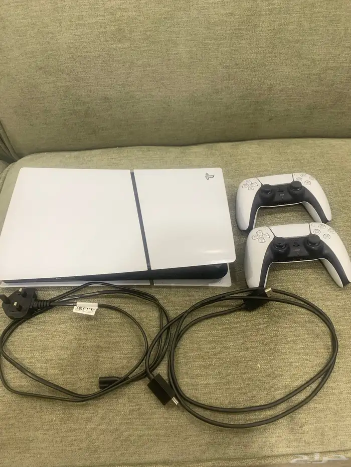 بلاستيشن 5 اخوالجديد محمل عليه فيفا 25 26 1