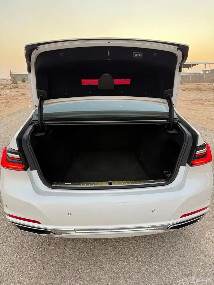 بي ام دبليو 2020 - 730Li 23
