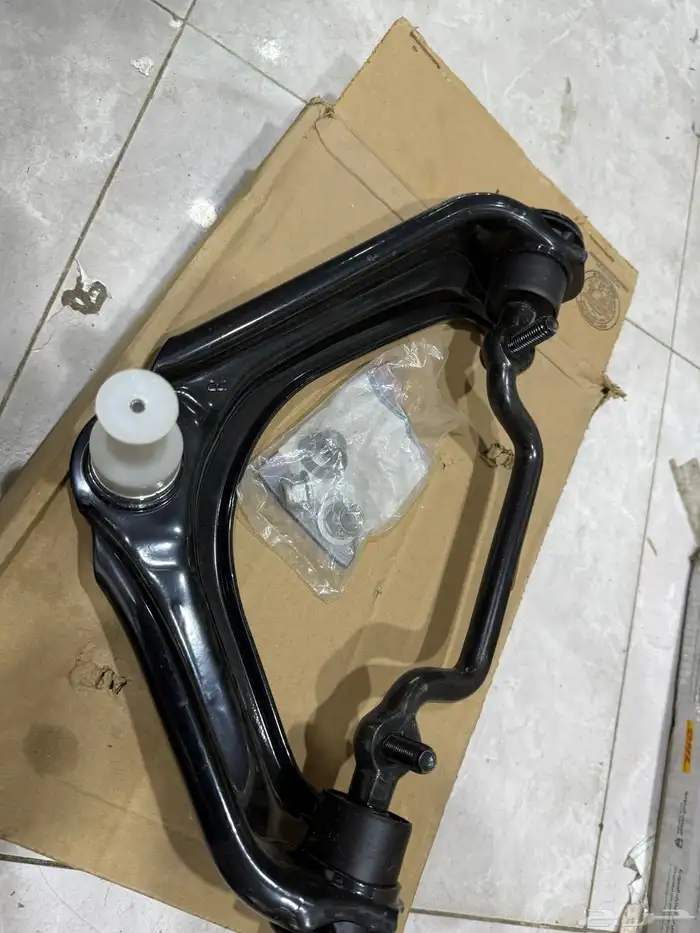 مقص فوق يمين اكسبلور يركب من 2002 لين 2005 1