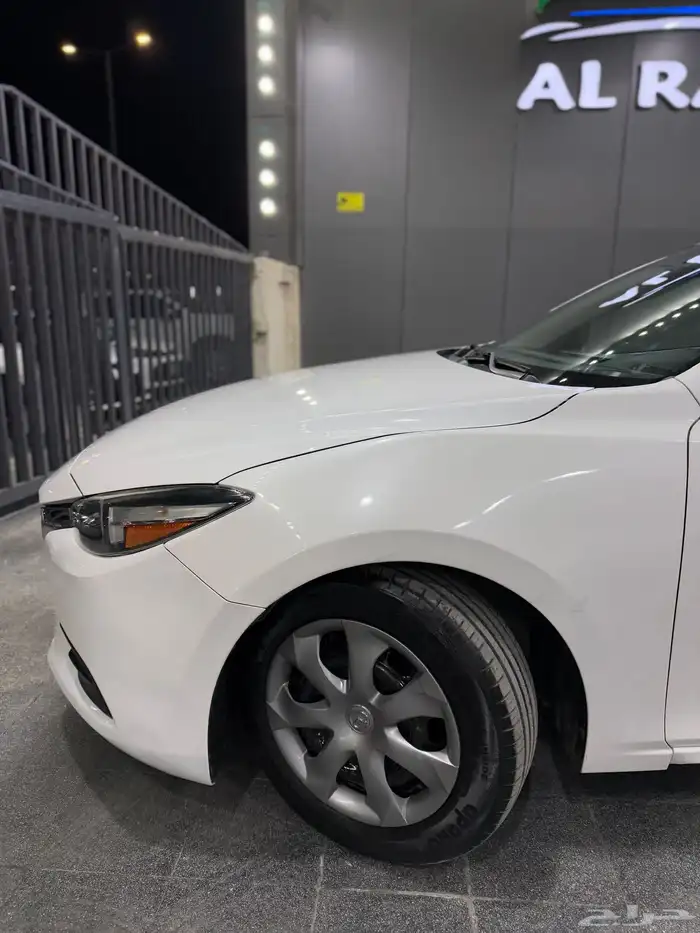 مازدا 3 2019 لؤلؤي متوفر لدى معرض(عبيد الرشيدي) 2