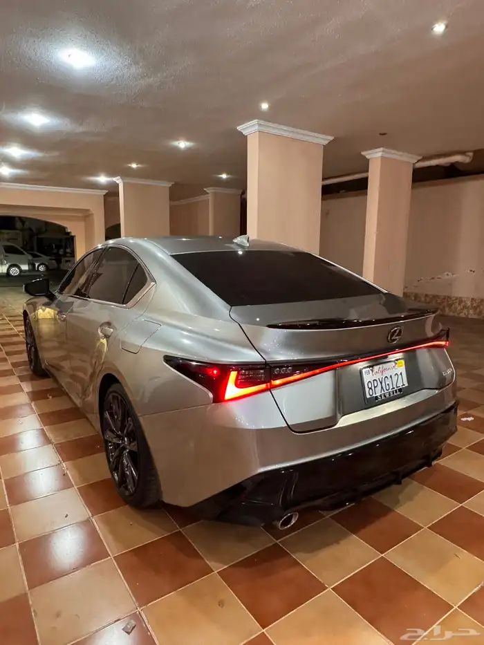 لكزس IS 350 F Sport 2023 8