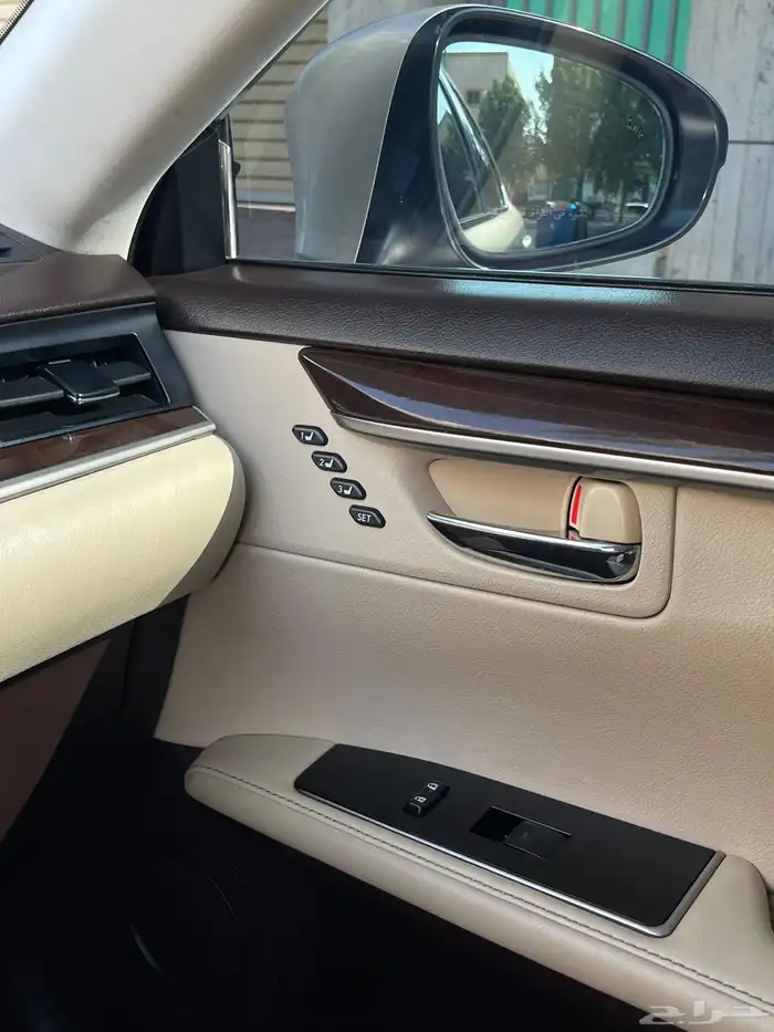 لكزس ES 2016 DD فل كامل 11