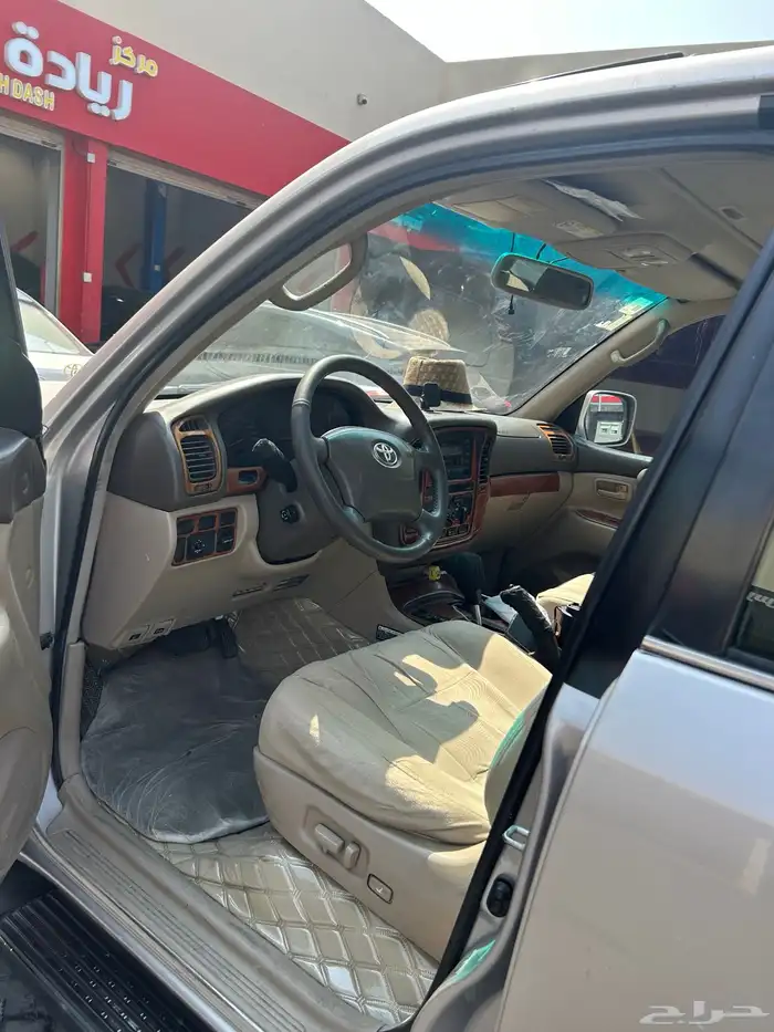 لاندكروزر VXR 1