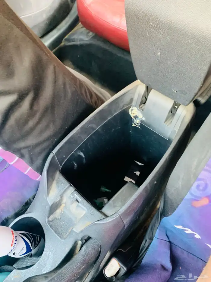 فوليستر 2012 هيونداي مصدومة للبيع 27