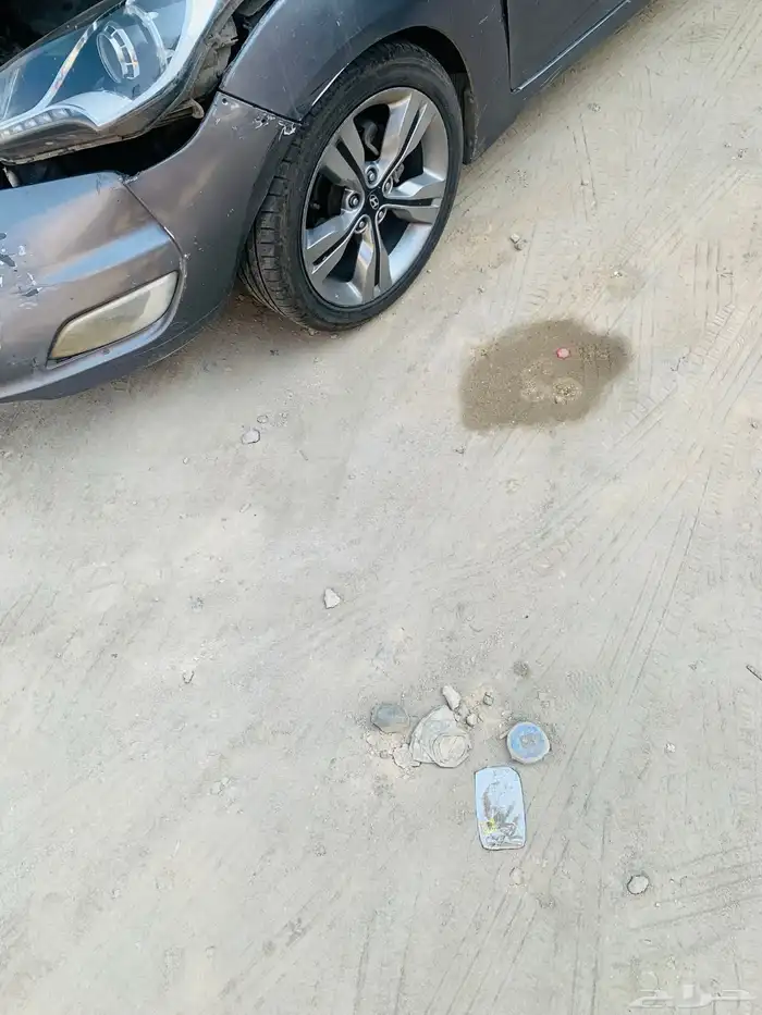 فوليستر 2012 هيونداي مصدومة للبيع 5