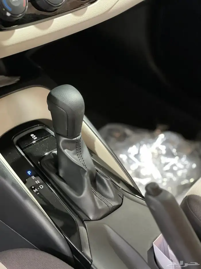 تويوتا   كورولا XLi استاندر 2.0 بنزين 2025جديد 78.750شامل 10