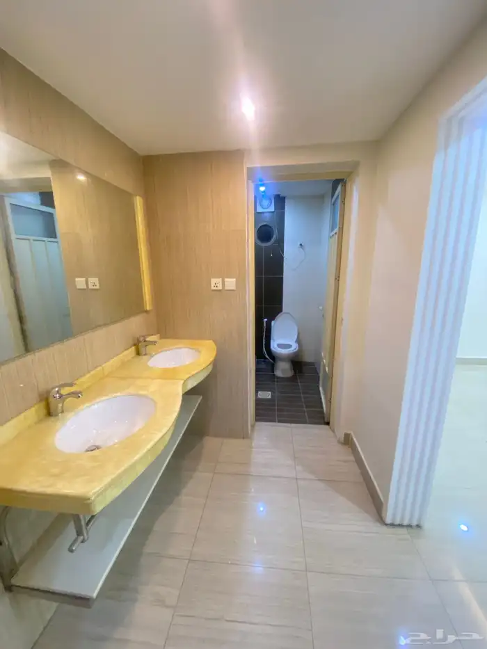 شقه للإيجار بحي الندى 3