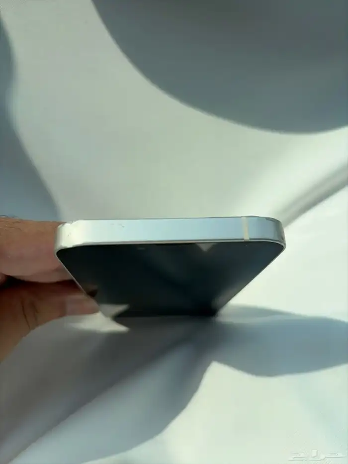 ايفون 13   128قيقا   نظيف ما انفك 2