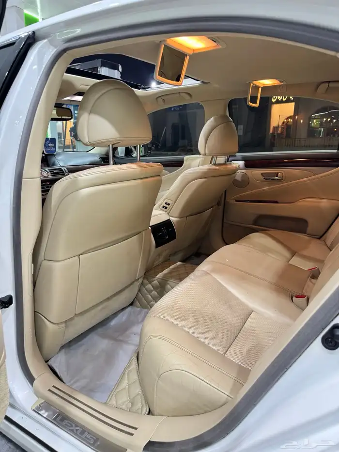 لكزس LS460 2015 وكالة 51