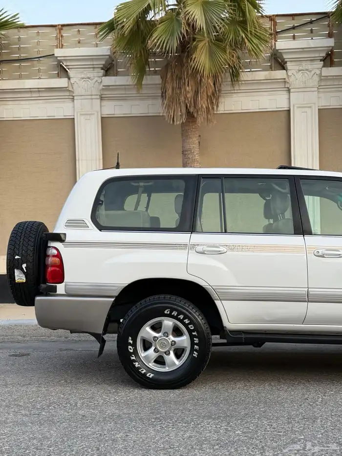 لاندكروزر VXR فكسار قير عادي اساس فل ( وكالة ) 8