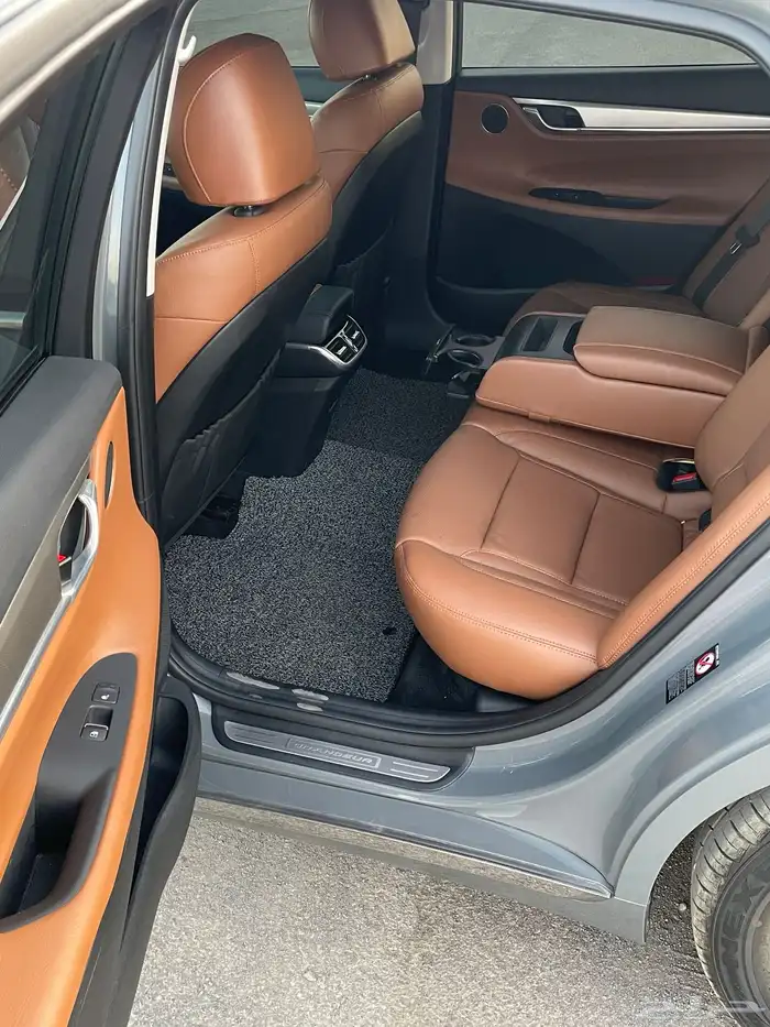 هوانداي ازيرا 2022 بنزين بطاقه جمركيه وارد كوريا 12