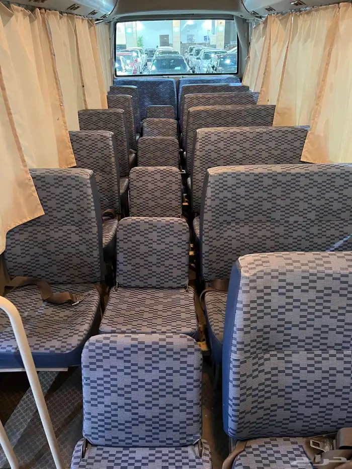 للبيع باص ميتسوبيشي روزا موديل 2014 ديزل (مخزن) 30 راكب 18