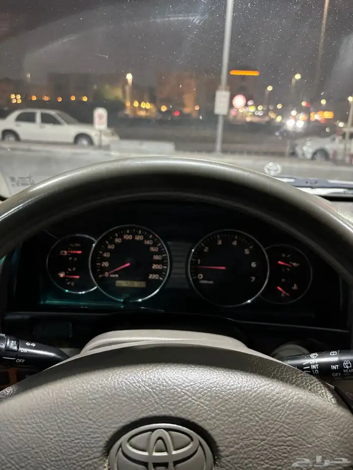 جيب لندكروزر gxr2004 13