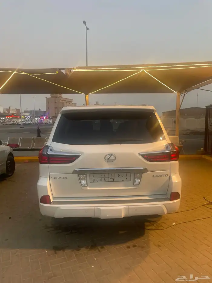 جيب لكزس LX 2016 4