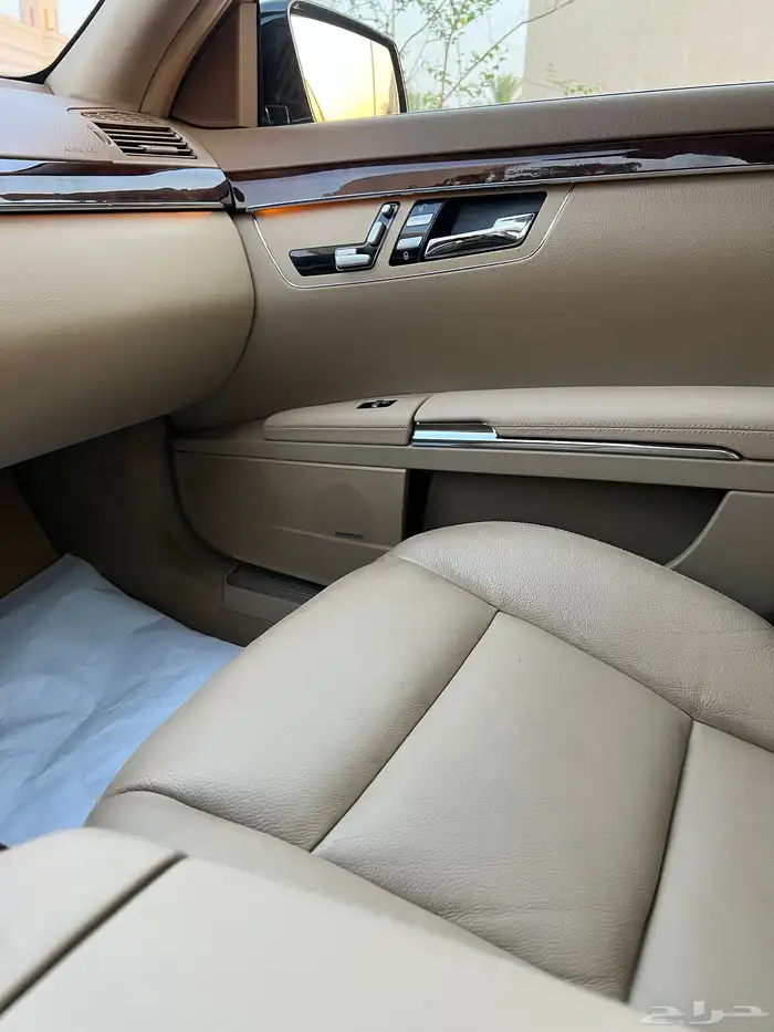 مرسيدس S350 الموديل 2010 ممشى قليل نظيف 23