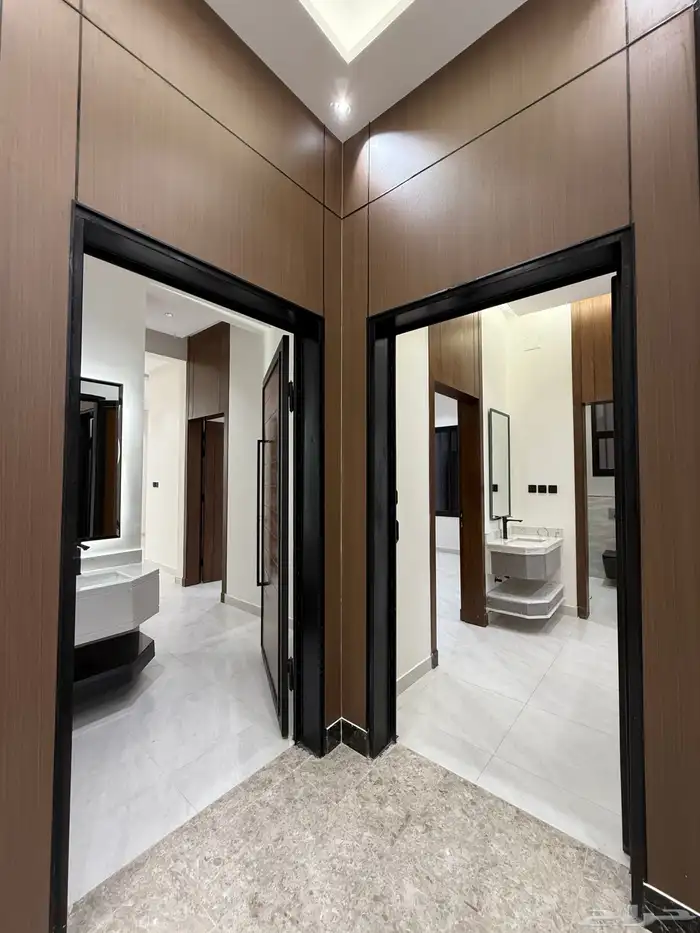 للبيع ارواف ارضيه وارواف علويه ببايكة سيارة ابها حي الزهور 33