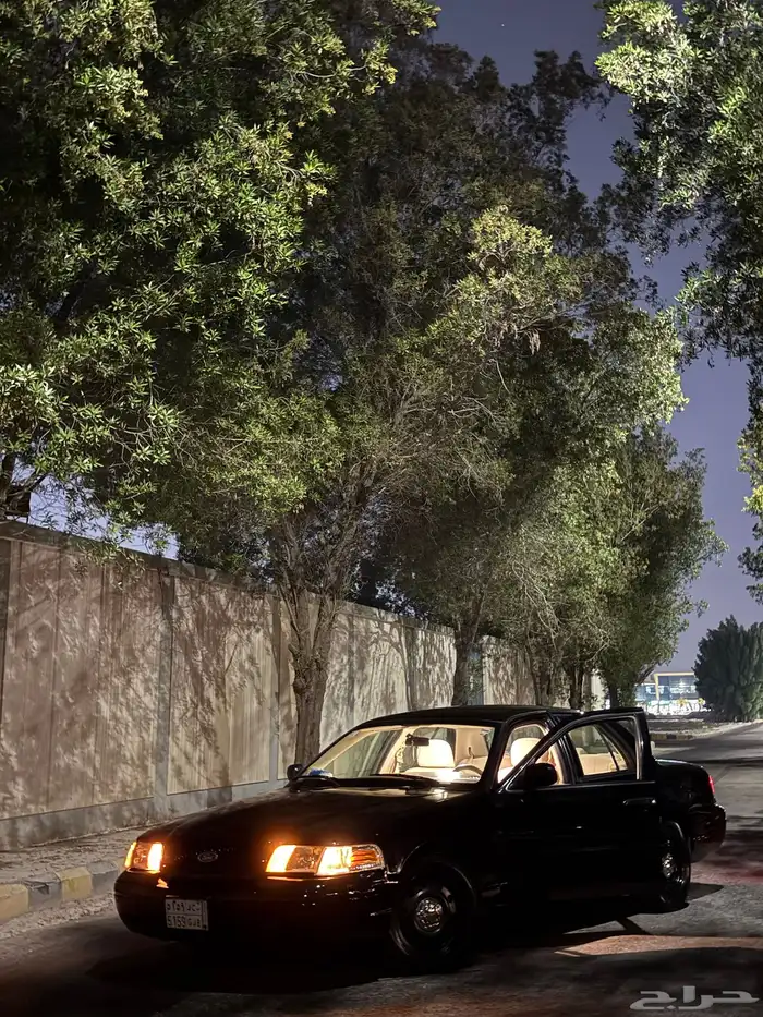 ford crown Victoria 2010 p71 (police intercepted) 0