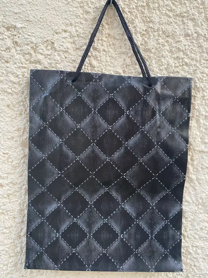 أكياس هدايا جميع المقاسات وبسعر خاص.. 1