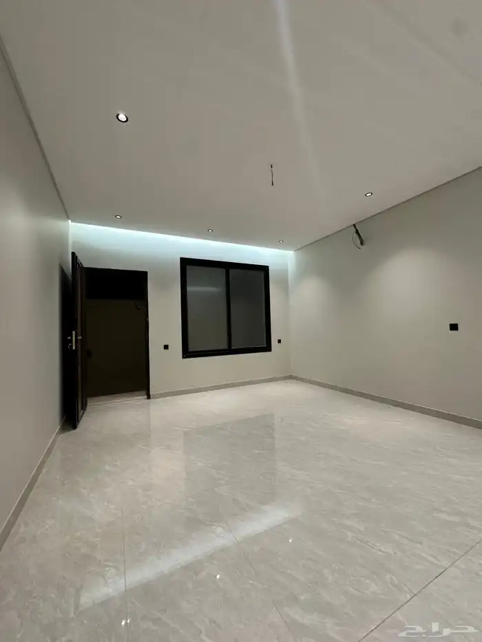 شقه للبيع ارضي مدخل خاص 8