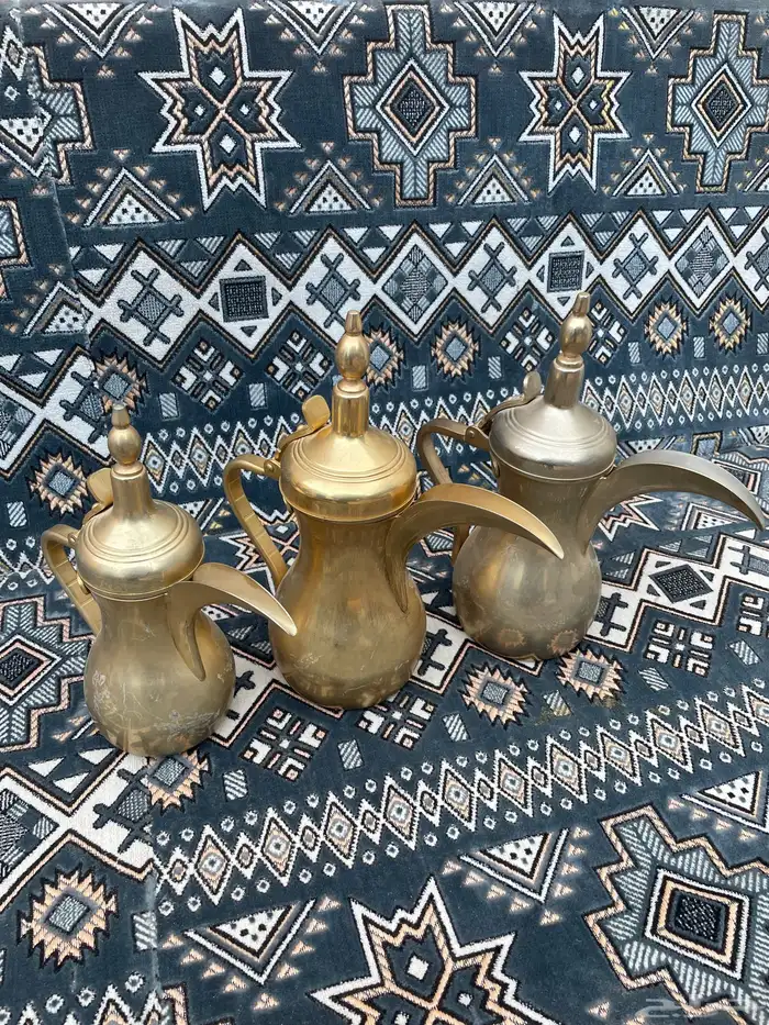 ادلال وابرايق قديمه 0