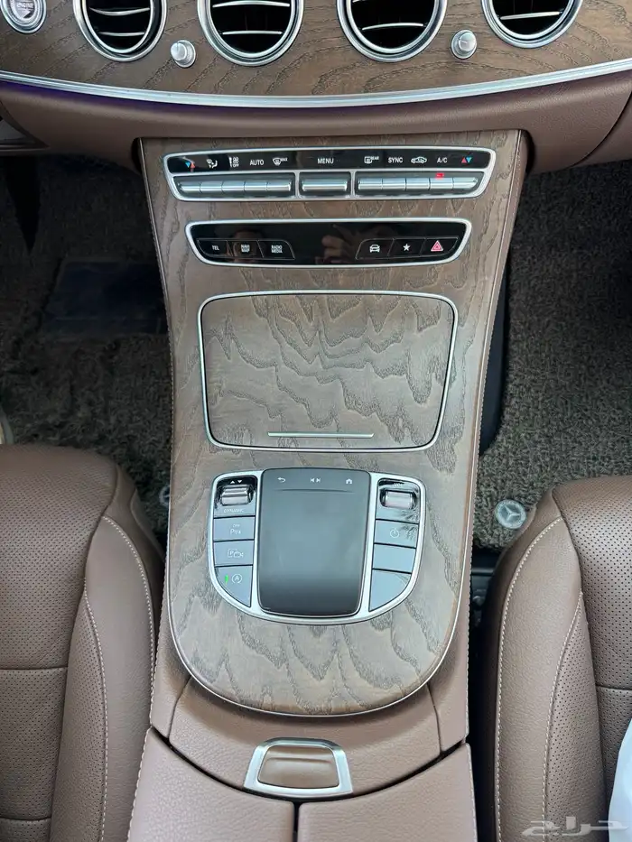 مرسيدس E250 2021 1