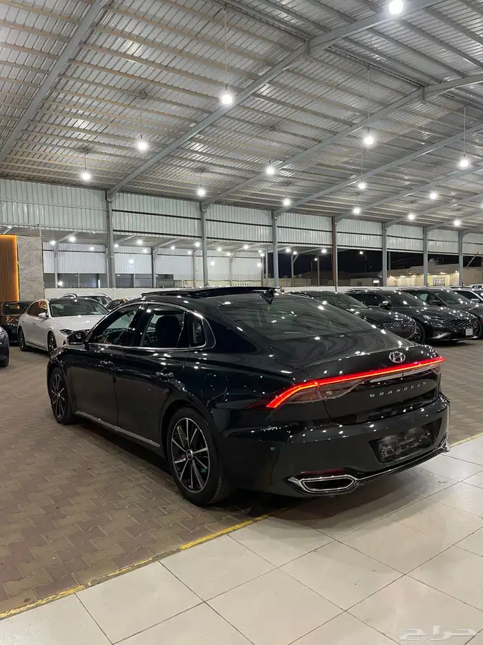 ازيرا موديل 2020 فل كامل V4 7