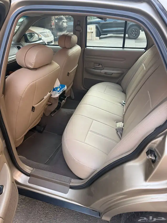 فورد كراون فكتوريا 5