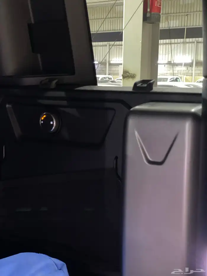 لاندروفر ديفندر X110 خليجي 2021 شبه جديد 23