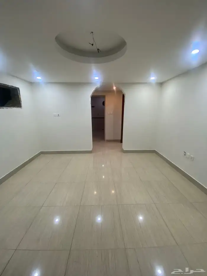 شقه للإيجار بحي الندى 1