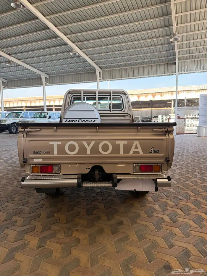 تويوتا شاص بريمي رفرف موديل 2016 11