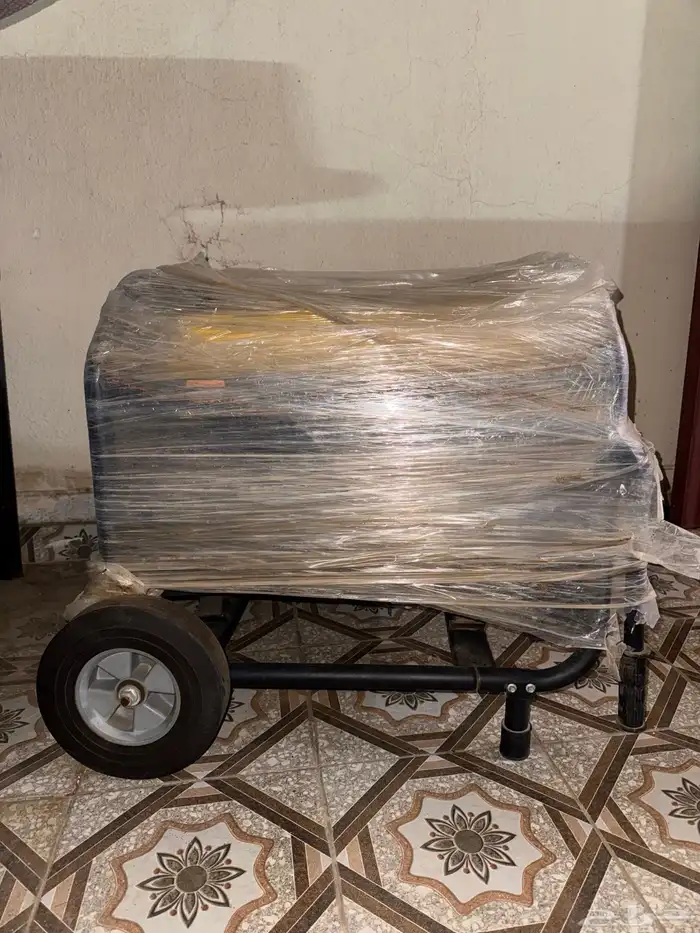 مولد كهرباء يعمل بالبنزين 1