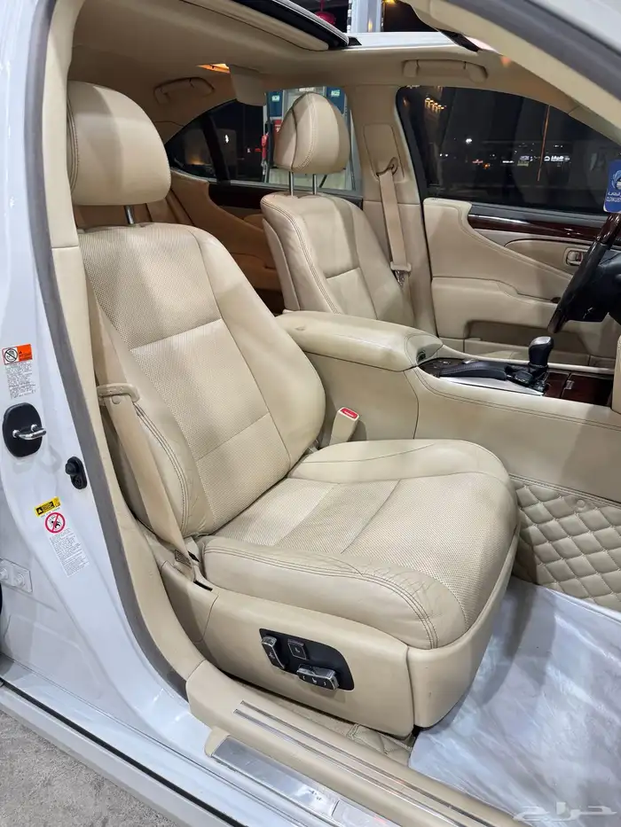 لكزس LS460 2015 وكالة 45