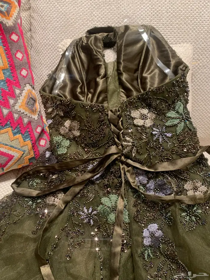 فستان سهرة مقاس s تم ارتداؤه مرة وحدة 300 غير قابل للتفاوض 4