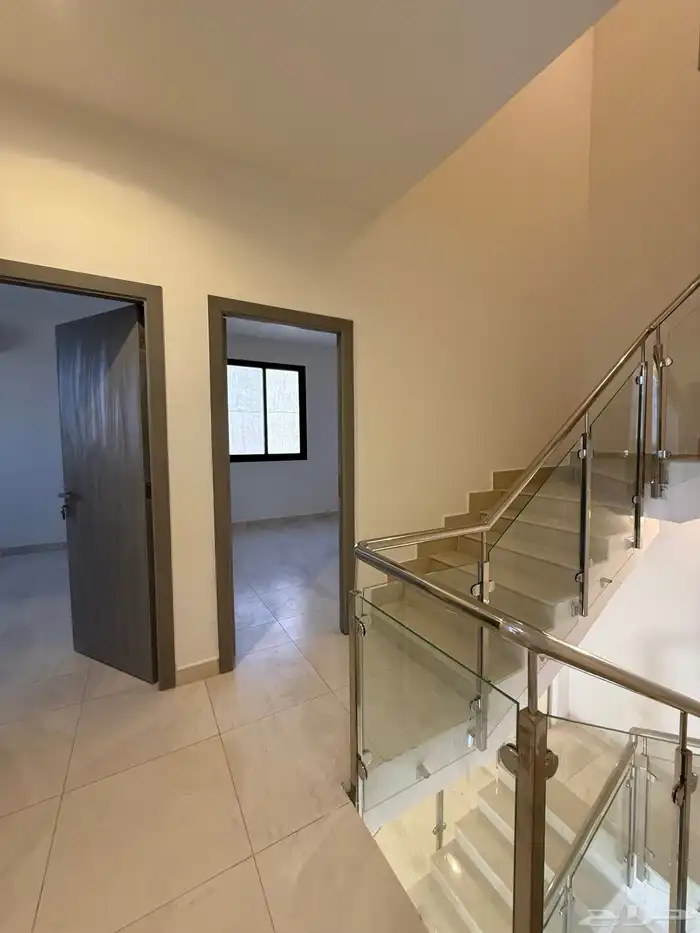 فيلا جديدة فاخرة للإيجار إسكان فالي شارعين 3500 ريال شهريا 2