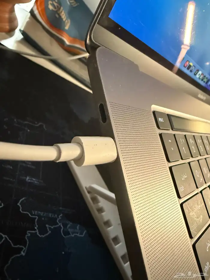 ماك بوك برو 2019 شاشه 16 انش 3