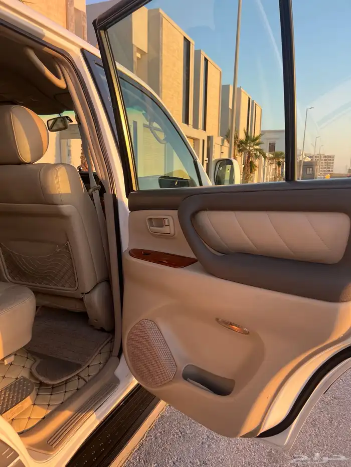 لاندكلوزر 2003 VX.R نضيف 45