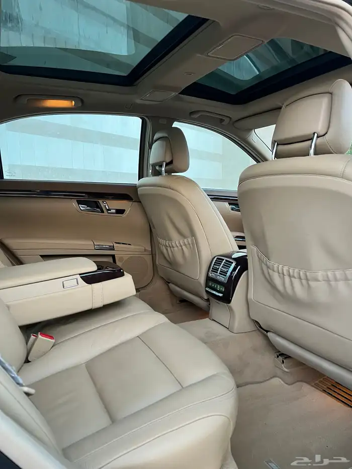 مرسيدس S350 الموديل 2010 ممشى قليل نظيف 39