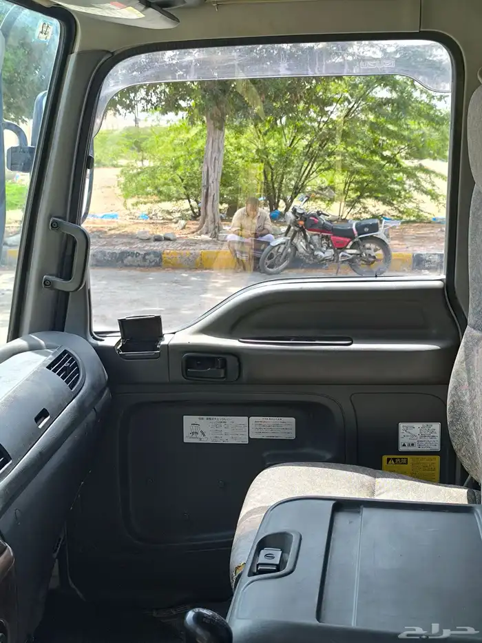 قلاب ايسوزو حضرموت 16