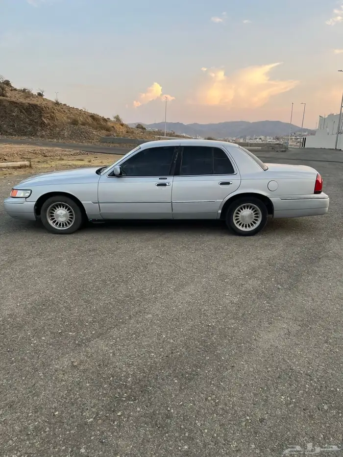 فورد ماركيز 2001 1