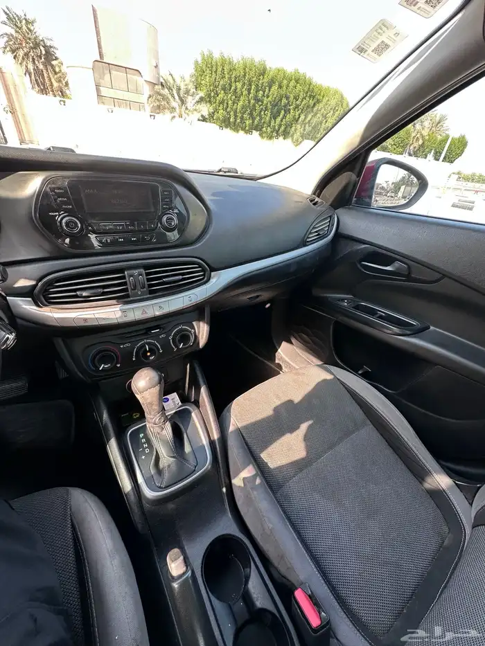 دودج نيون 4 سلندر موديل 2017 5