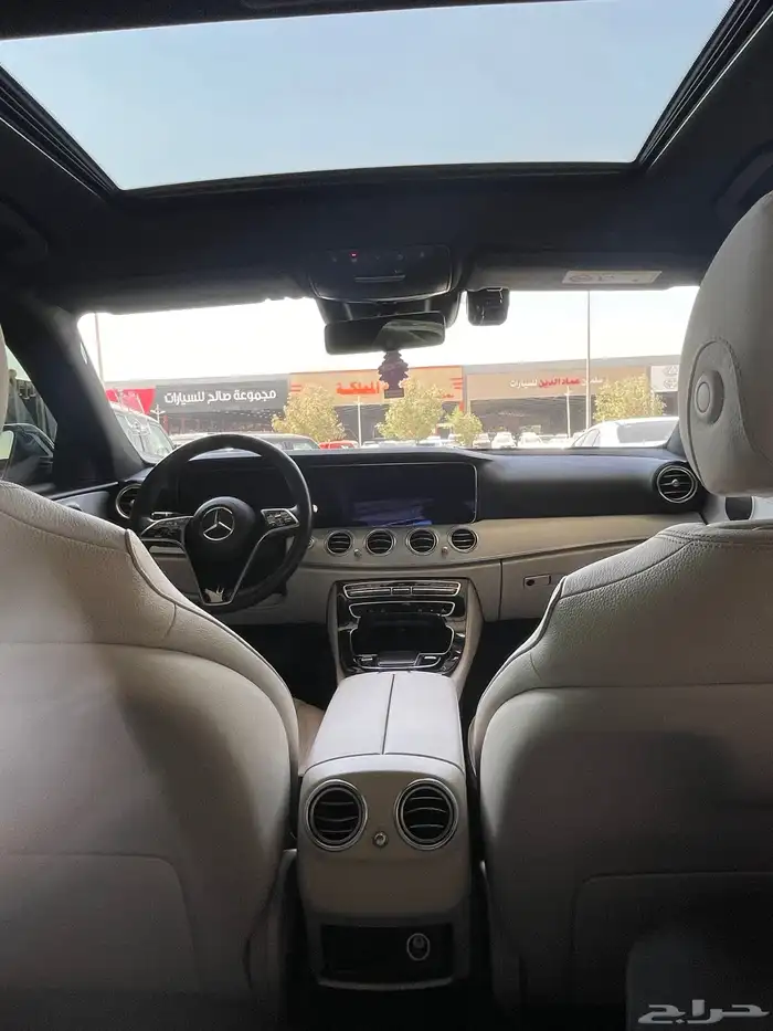 مرسيدس 2021 E250 رادار قياده ذاتيه فتحه سقف ( بنزين) 2.0T 23