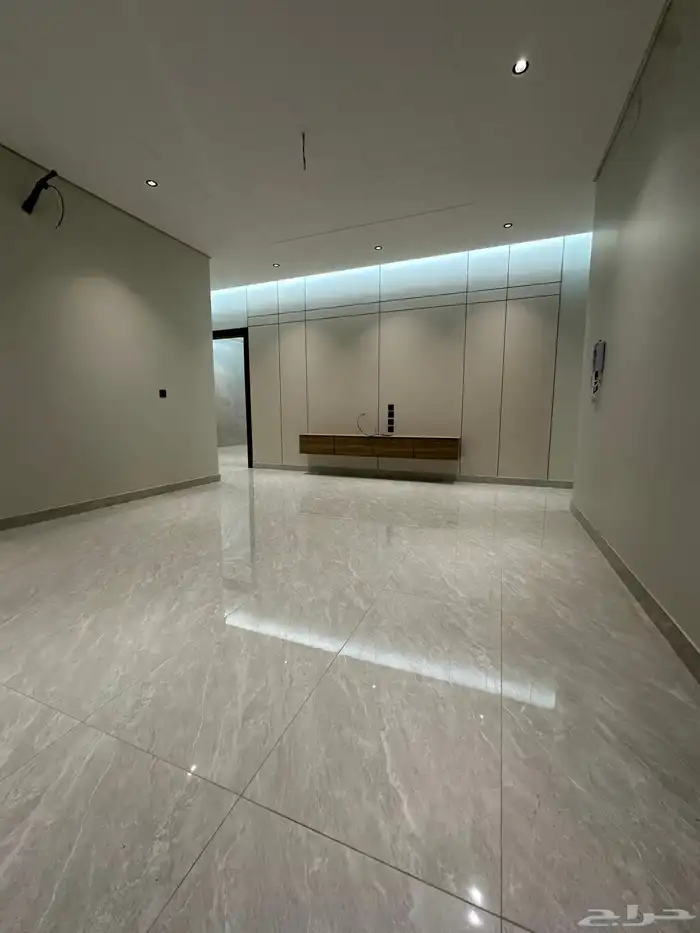 شقه للبيع ارضي مدخل خاص 7